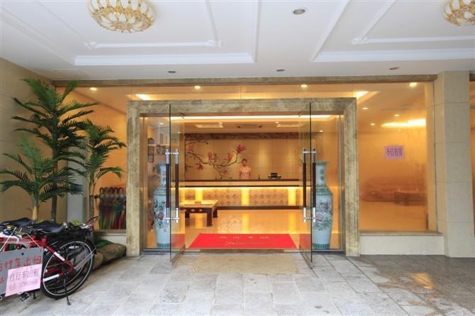 Yangshuo Hua Xiang Man Ting West Street Hotel ภายนอก รูปภาพ