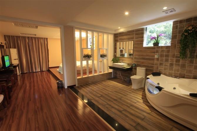 Yangshuo Hua Xiang Man Ting West Street Hotel ภายนอก รูปภาพ