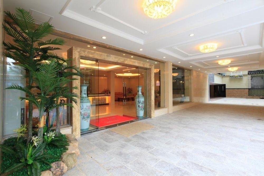 Yangshuo Hua Xiang Man Ting West Street Hotel ภายนอก รูปภาพ